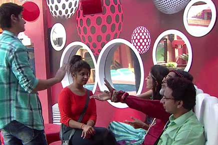 'Bigg Boss 10' Day 4: Rohan Mehra threatens to expose Om Swami