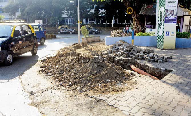 An abandoned trench dug up for a drain line in Worli. Pic/Bipin Kokate