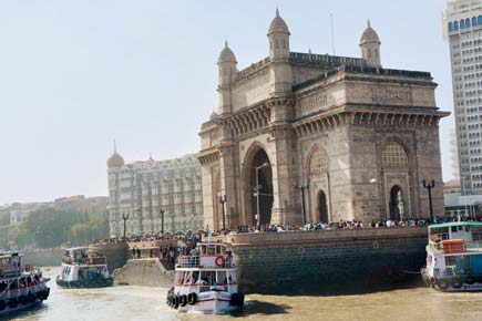 Sail view of the Gateway of India