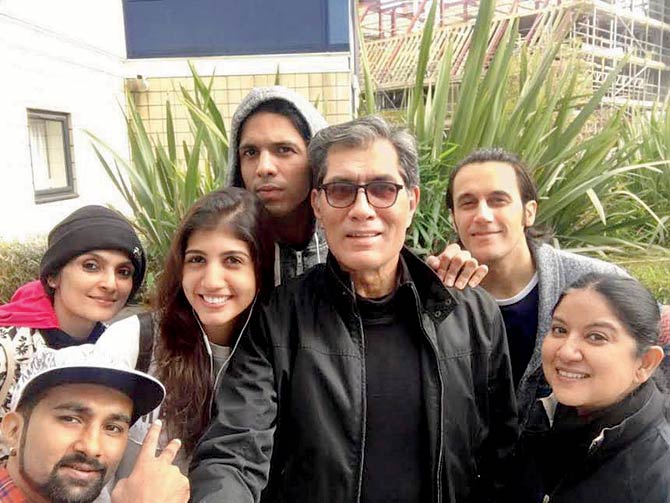 The cast of Gauhar in London