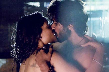 This review of 'Mirzya' starring Harshvardhan Kapoor will crack you up!