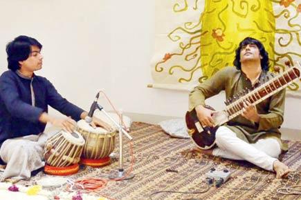 Mumbai sitar player pays tribute to Pandit Nikhil Banerjee