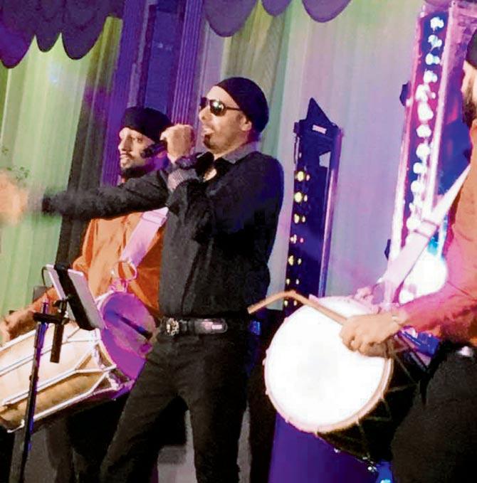 Sukhbir performs at Claridges Hotel