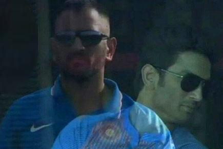 'Dhoni's' comments about Dhoni's Mohali knock are super entertaining!