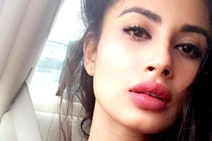 Mouni Roy threatens reporter, walks off when asked about alleged lip job