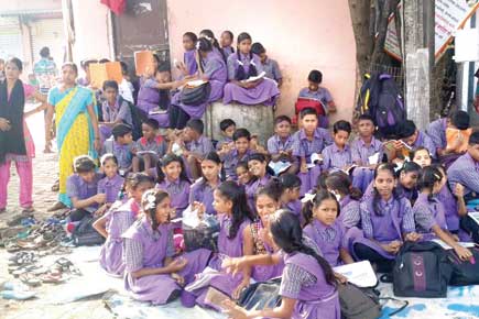 Teachers of demolished Kalyan school take to the streets