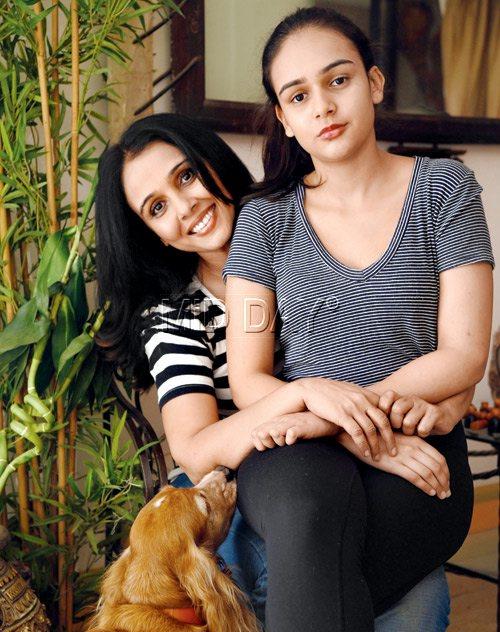 Actor-singer Suchitra Krishnamoorthi with Kaveri Kapur whose first single Did You Know, released this June. Pics/Sameer Markande