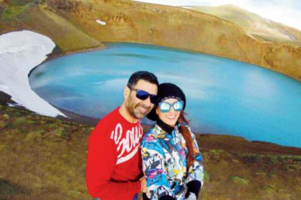 'Pink Lips' singer Khushboo Grewal and hubby celebrate 10th wedding anniversary in Iceland