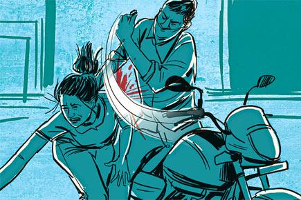 Upset by fake chain, snatcher slashes victim in Dombivli