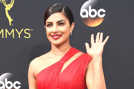 Emmy Awards 2016: Priyanka Chopra twirls on the red carpet