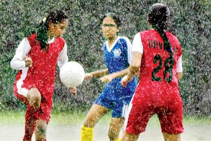 MSSA girls U-16: Arya Vidya Mandir pass exams and Dhirubai Ambani clash