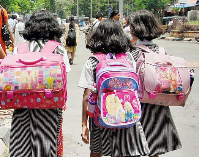 Parents fee hike Mumbai school