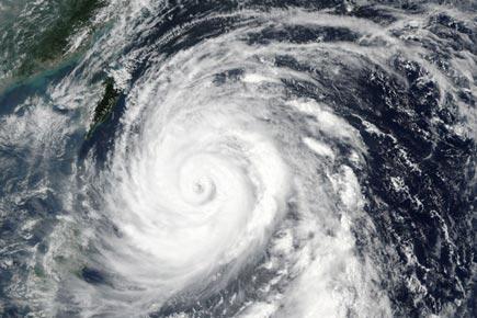 Typhoon Megi hits Taiwan, causes shutdown