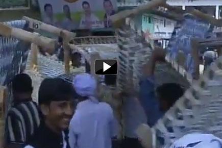 Watch video: Locals fight for cots after Rahul Gandhi's Khat Sabha ends