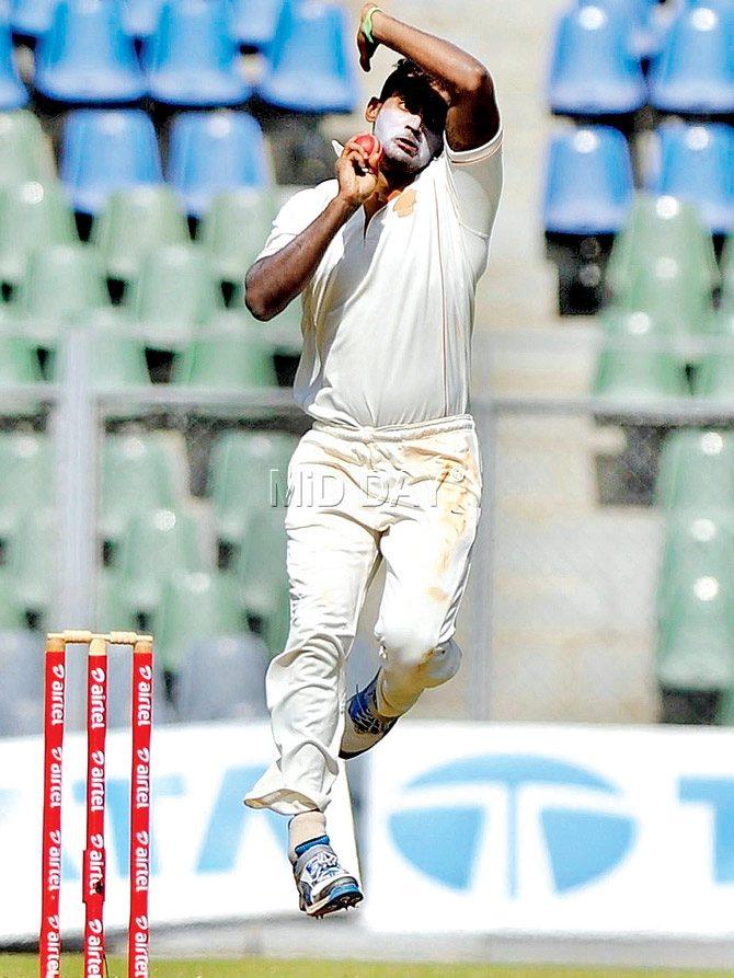 Abhimanyu Mithun in action during the 2013 Irani Cup in Mumbai. Pic/mid-day archives