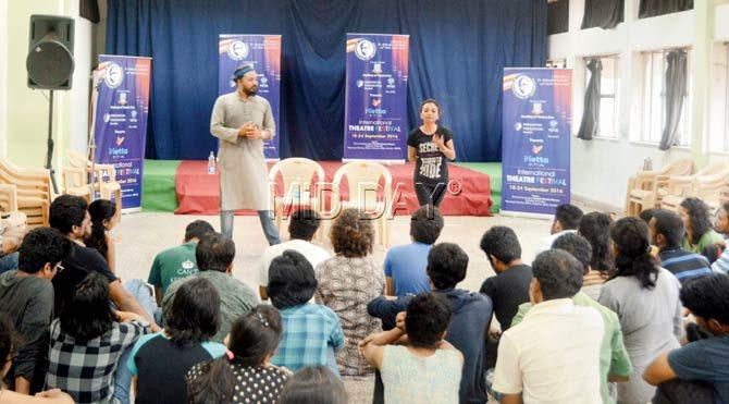 ‘Cyclewala’ Akram Feroze interacts with the audience during the Metta International Festival at Kalina campus of Mumbai university. Pic/Sneha Kharabe