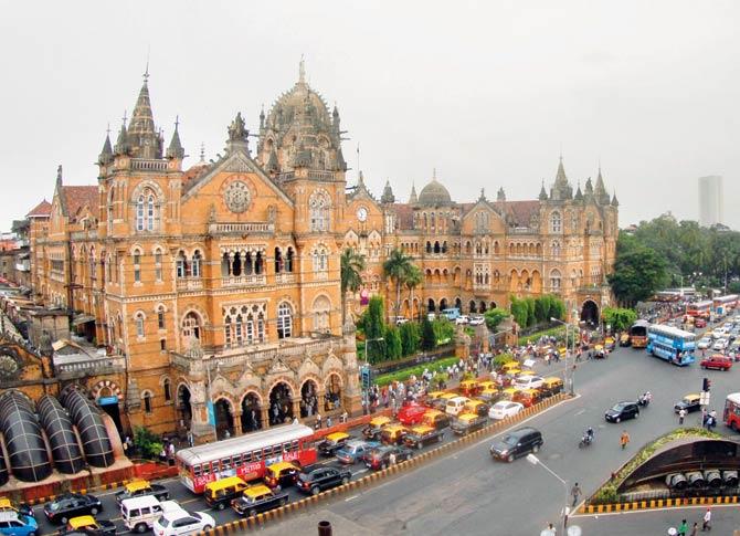 CST is one of 10 iconic spots from across the country that will be spruced up under the Swachh Bharat Mission. File pic/Pradeep Dhivar
