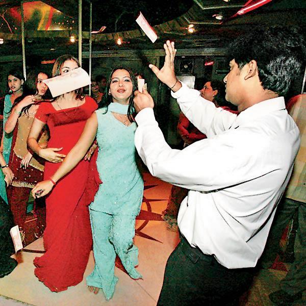 The Supreme Court has asked the state government to ban liquor altogether if they want to prohibit it in the dance bars