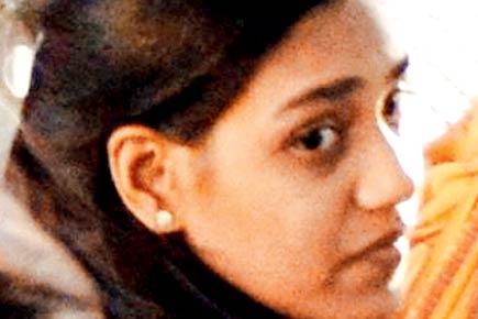 Mumbai: Woman attacks TC over ticket fine argument in Sion