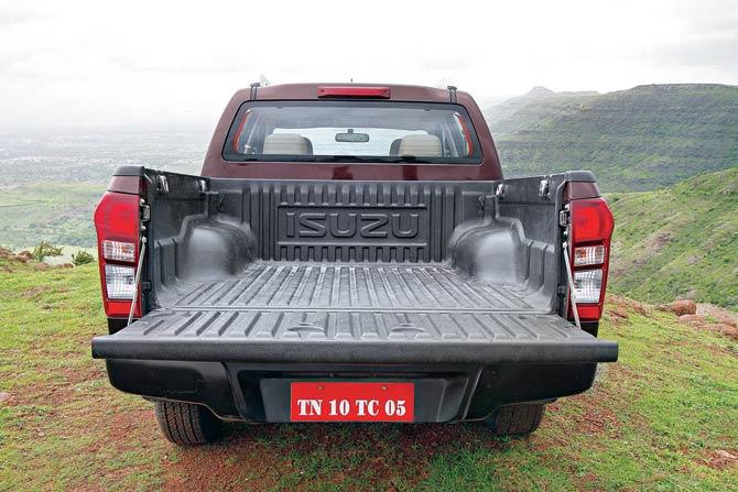 Truck-bed doubles up as your boot and can take up to 265 kg