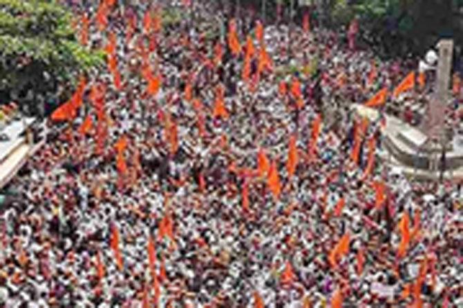 Bombay HC seeks written arguments from petitioners on reservation to Marathas