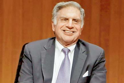 Ratan Tata bids adieu to Ganpati in Mumbai