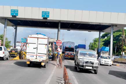 Accept old Rs 500/Rs 1,000 notes till Nov 11: NHAI to toll plazas