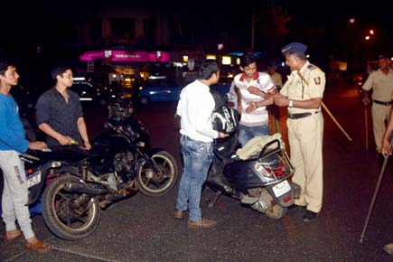 Mumbai: Traffic violators get free run as cops seek safety in numbers