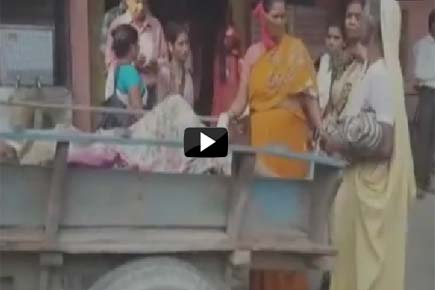 Watch Video: Woman delivers baby on horse cart in UP