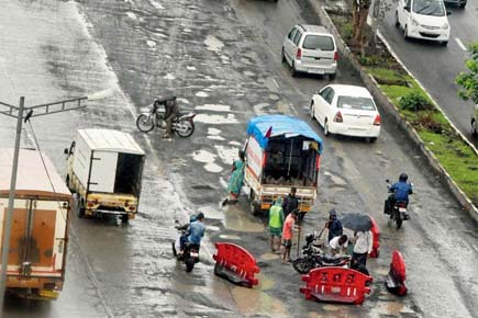 Mumbai road scam: Cops want to nail BMC's dirty dozen