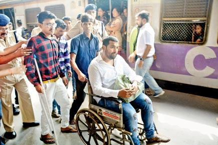 Kurla RPF parades 20 passengers in crutches, wheelchairs