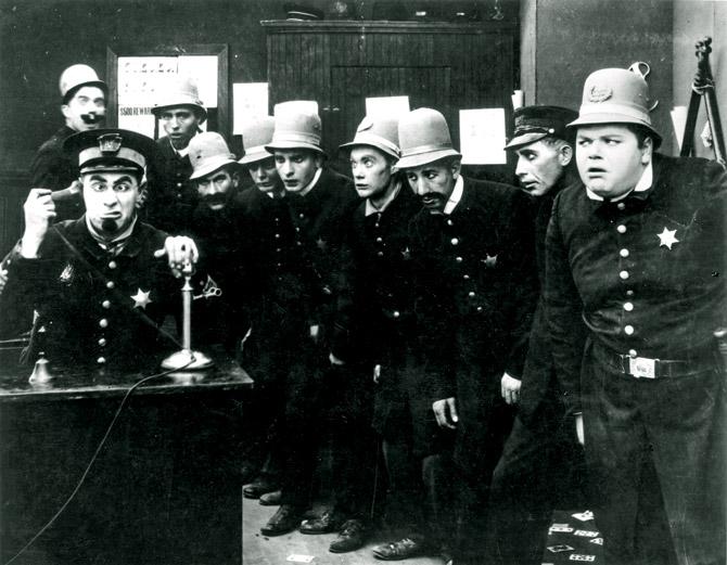 A scene from In the Clutches of the Gang, a Keystone Cops silent comedy directed by George Nichols and Mack Sennett