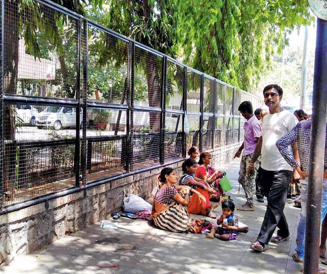 The spot where the five women selling ganja were spotted by mid-day and the arrest made yesterday. Pic/Suresh Karkera