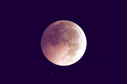 Astronomical month April starts with Pink Moon on April 11