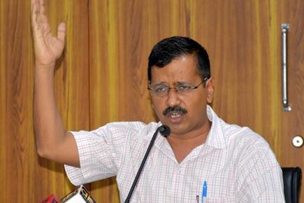 Arvind Kejriwal for modern technology to clean drains
