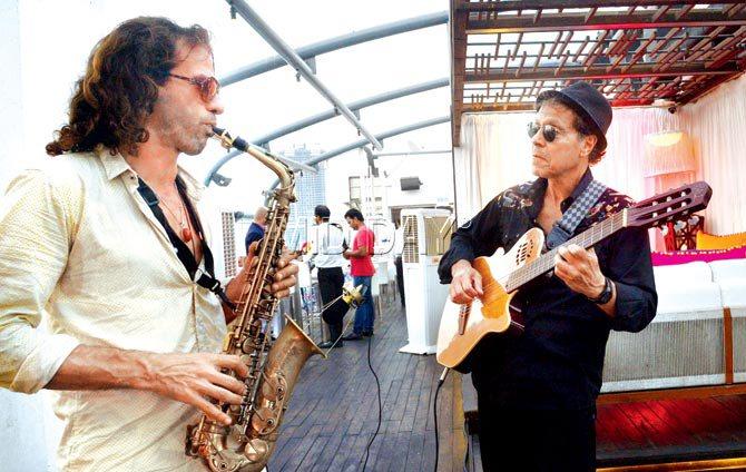 Saxophonist Deva Alchi and guitarist Roberto Daiqui, flown in from Spain, set the mood for sundowners