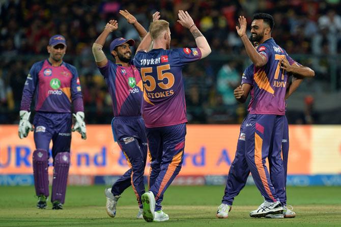 Rising Pune Supergiants celebrate a wicket