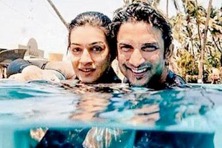 Sushant Singh Rajput and Kriti Sanon's deep sea romance