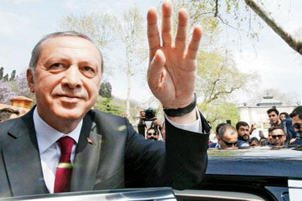 Turkish President Recep Tayyip Erdogan arrives in India