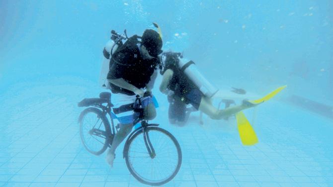 Underwater Cycling 