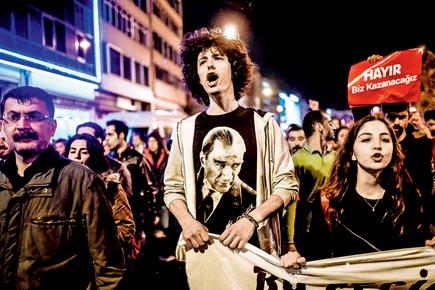 Turkey: Recep Tayyip Erdogan's party wants him back