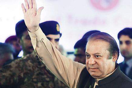 Pakistan Prime Minister Nawaz Sharif survives the 'April jinx'