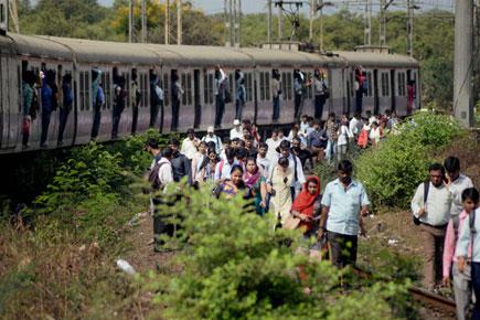 Another rail fracture within 24 hrs derails Central railway services