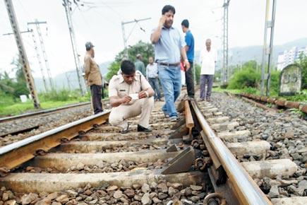 Difficult to say the precise reason behind rail fractures: CR official