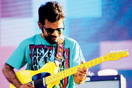 Groove to the tunes of Reggae group Riddim Funktion in Mumbai