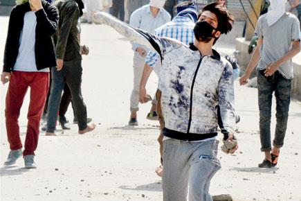 Talks only with recognised parties, not those asking azaadi: Centre