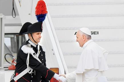 Christ! The Pope's in Egpyt to mend ties with Muslims