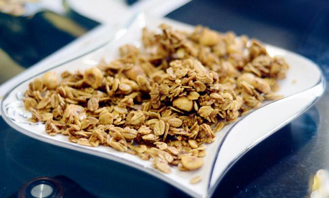 Hazelnut granola with macademia nuts