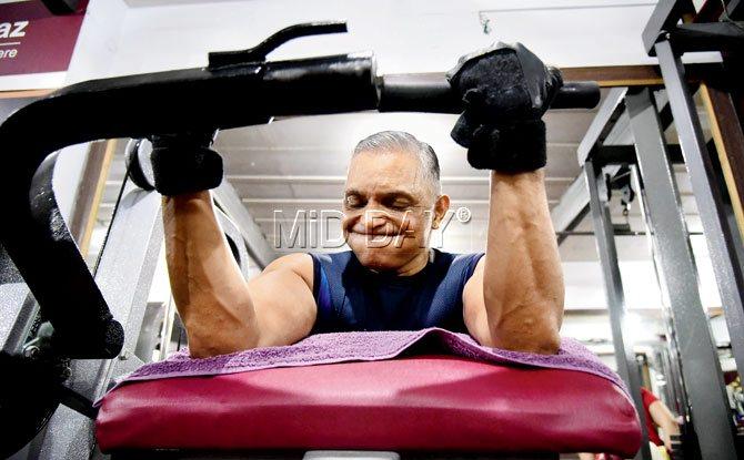 ACP Sanjay Kadam starts his day early at the gym, before heading to his office in Bandra West.  PIC/SHADAB KHAN