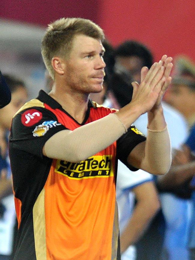 Sunrisers Hyderabad captain David Warner celebrate after winning the match against Royal challengers Bangalore. Pics/AFP